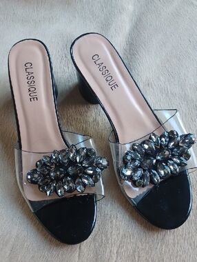 Classique Slide Sandals